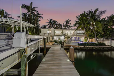 16 North Dr Key Largo FL