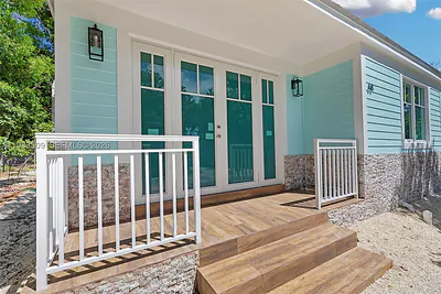 68 Coral Way Key Largo FL