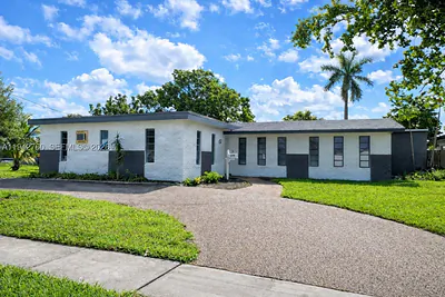 2450 NW 85th Ave Sunrise FL