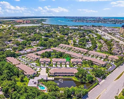 11117 KAPOK GRAND CIRCLE Madeira Beach FL