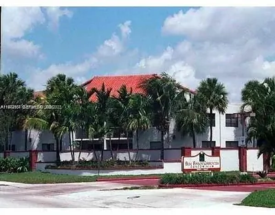 9421 Fontainebleau Blvd 204 #204 Miami FL