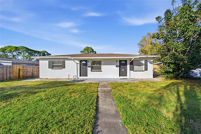 781 73RD AVENUE N St Petersburg FL
