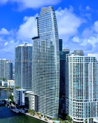 300 Biscayne Blvd Way 3403 #3403 Miami FL