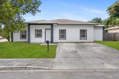 3011 Avenue M, Riviera Beach, FL 33404 Riviera Beach FL