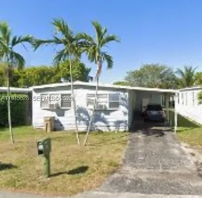 913 SW 131st Way Davie FL