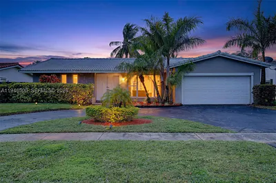 4710 Grant St Hollywood FL