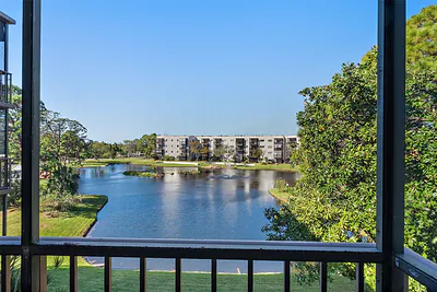 6188 80TH STREET N 303 #303 St Petersburg FL