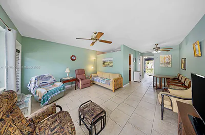 15610 NE 6th Ave 7D #7D Miami FL