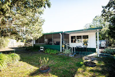 240 KITTY AVENUE Interlachen FL