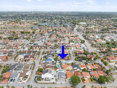 13841 SW 17th Ter Miami FL
