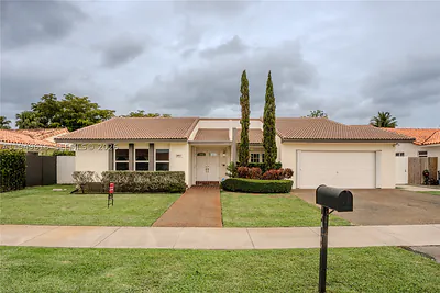 2431 SW 124 AVE Miami FL