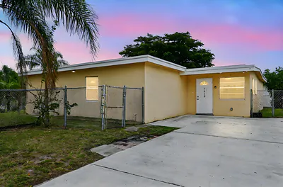 5618 Cinnamon Drive, West Palm Beach, FL 33415 West Palm Beach FL