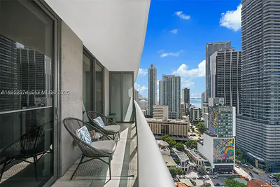 55 SW 9th St 2305 #2305 Miami FL