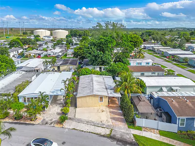 21771 NW 6th St Pembroke Pines FL
