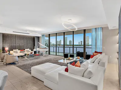 3300 NE 188th St 718 #718 Aventura FL