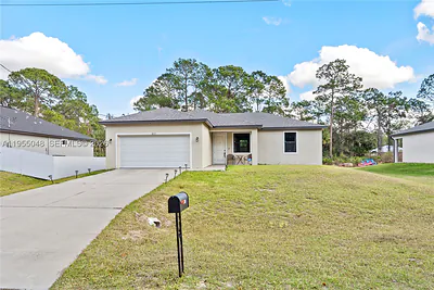 8031 Sandy Cir La Belle FL