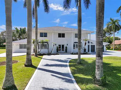11824 SW 43rd Ct Davie FL