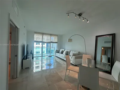 950 Brickell Bay Dr 1402 #1402 Miami FL