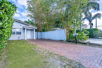 1404 NW 4th Avenue, Fort Lauderdale, FL 33311 Fort Lauderdale FL
