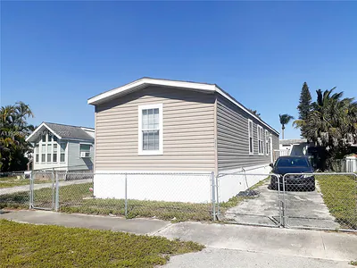 13331 SW 7th Pl Davie FL