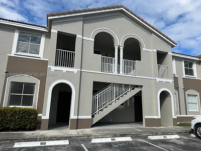1661 SE 29th Ct 104 #104 Homestead FL