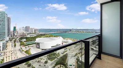 398 NE 5th St 2602 #2602 Miami FL