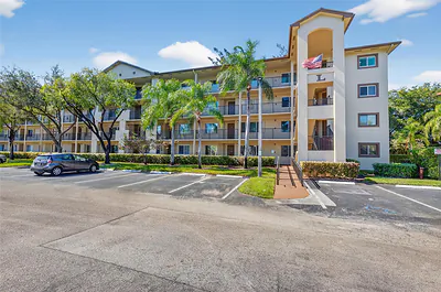 900 SW 142nd Avenue 213l, Pembroke Pines, FL 33027 #213l Pembroke Pines FL