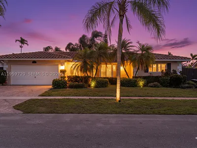 1113 N 46th Ter Hollywood FL