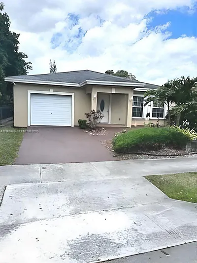 2953 NW 10th Ct Fort Lauderdale FL