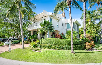 650 Curtiswood Dr Key Biscayne FL