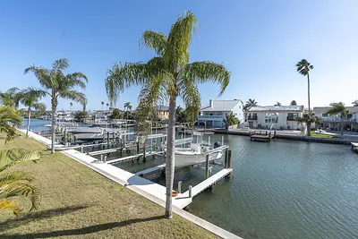 641 GARLAND CIRCLE Indian Rocks Beach FL