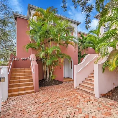 502 Loretto Ave 30 #30 Coral Gables FL
