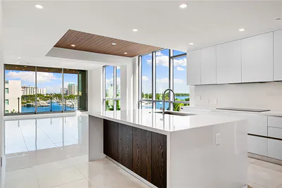 111 GOLDEN GATE 403 #403 Sarasota FL