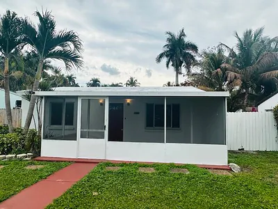 640 Oak Street Boynton Beach FL
