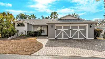 7719 LANDSDOWNE LANE New Port Richey FL