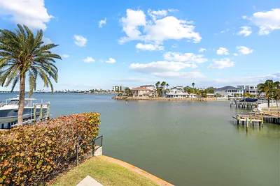 2299 LAGOON DRIVE Dunedin FL