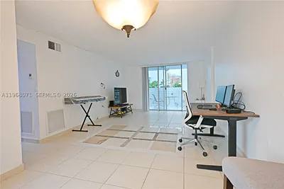 947 Lenox Ave 203 #203 Miami Beach FL