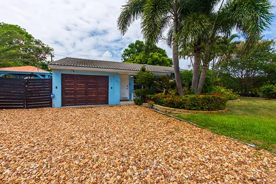 145 SE 3rd Avenue, Boynton Beach, FL 33435 Boynton Beach FL