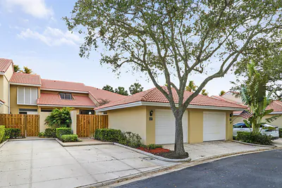 127 Old Meadow Way, Palm Beach Gardens, FL 33418 Palm Beach Gardens FL