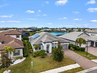 2024 WOODLEAF HAMMOCK COURT Bradenton FL