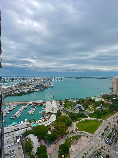 398 NE 5th St 4313 #4313 Miami FL
