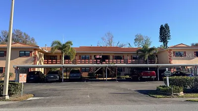 8140 TERRACE GARDEN DRIVE N 204 #204 St Petersburg FL