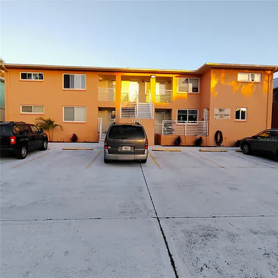 2820 DUPONT STREET S 201 #201 Gulfport FL