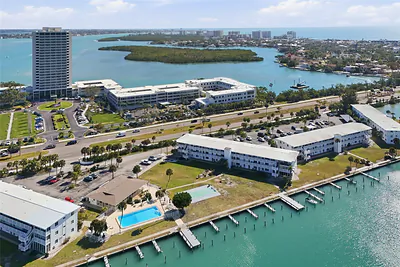 765 JOHN RINGLING BOULEVARD 23 #23 Sarasota FL