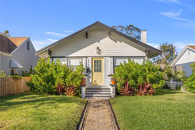 2747 3RD AVENUE N St Petersburg FL