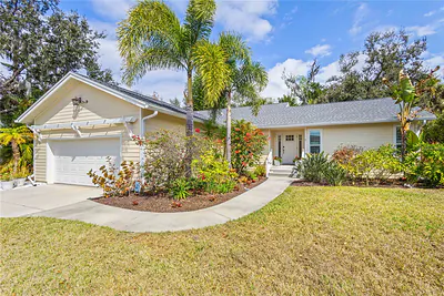 4471 TRAILS DRIVE Sarasota FL
