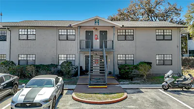 201 PINE VIOLET COURT 201 #201 Tampa FL
