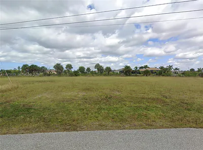 3779 NE 14th Pl Cape Coral FL
