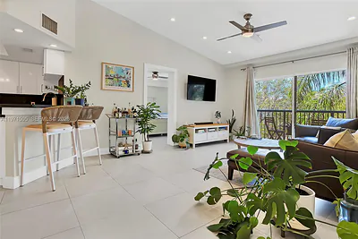 2009 SE 10th Ave 322 #322 Fort Lauderdale FL