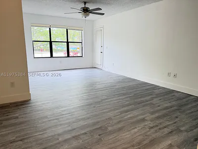4201 W Mcnab Rd 16 #16 Pompano Beach FL